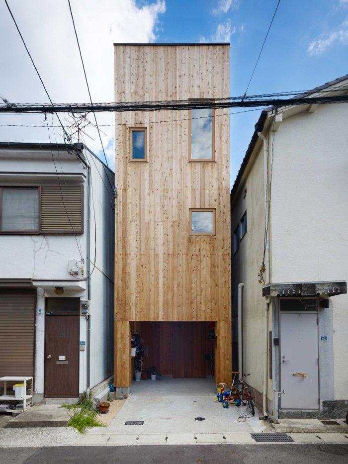 Japanese Minimalist Inside a Tiny House in Nada, Japan | Founterior