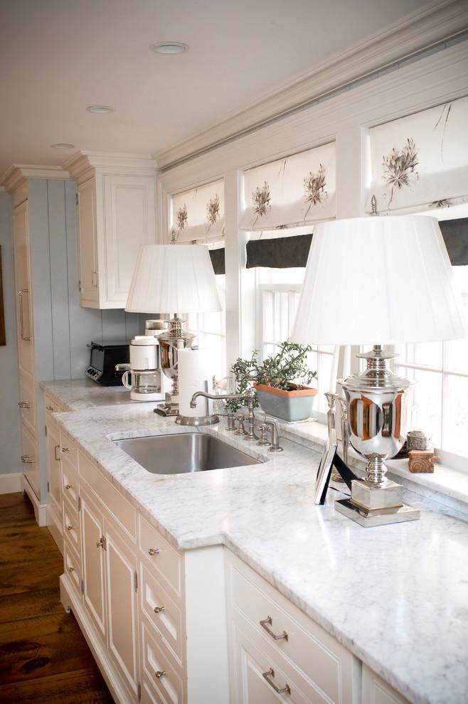 12 White Kitchen Ideas with Cabinets and Islands | Founterior