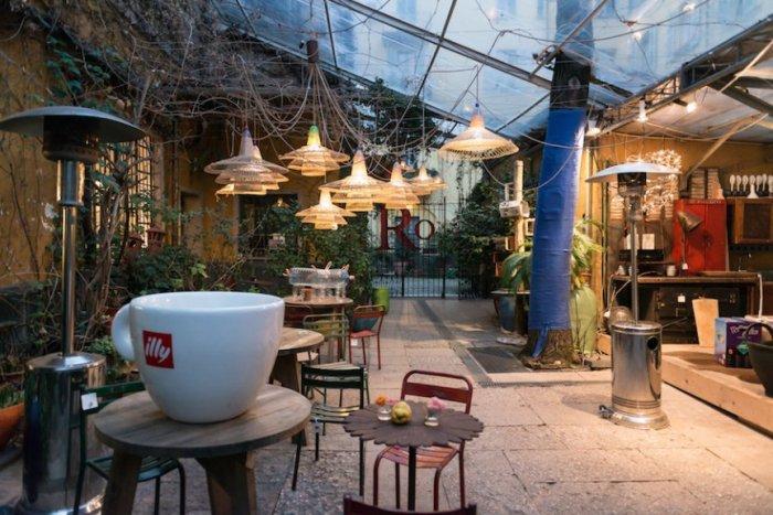 Outdoor Cafe Design Ideas – Cafe Interior and Exterior: Outdoor Cafe