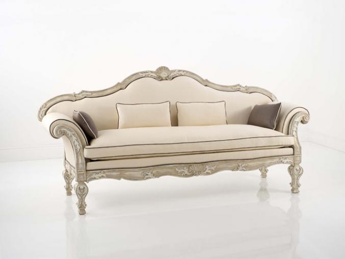 Another classic furniture by Chelini