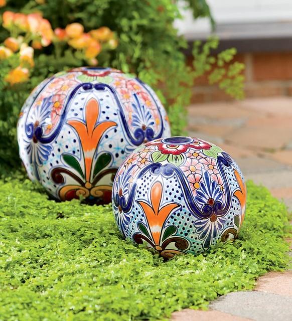 7 Ideas How To Use Garden Ceramic Globes for Decoration