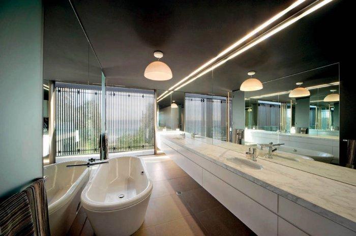 Luxury Bathroom - Impressive Luxury Designer Beach House Architecture