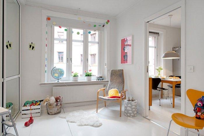 Red Home Decorating Painting - Bright, Youthful and Cozy Maisonette in Gothenburg