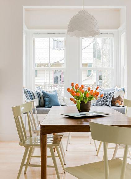 Table And Chairs - Timeless Decorating Trends for Contemporary Home
