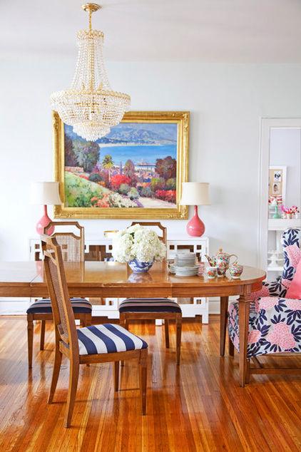 10 Stunning Cozy dining room with a painting on a white wall Ideas for a Lovely Home