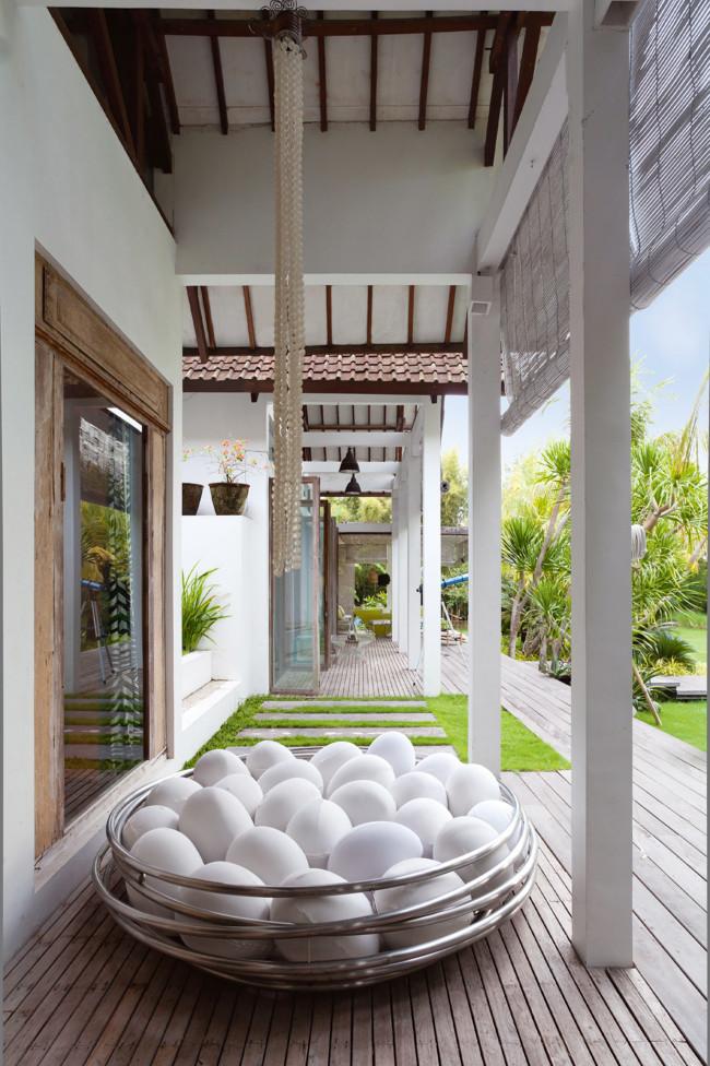 Don't Break My Eggs Sofa - Tropical Home Interior Design of a House in Bali