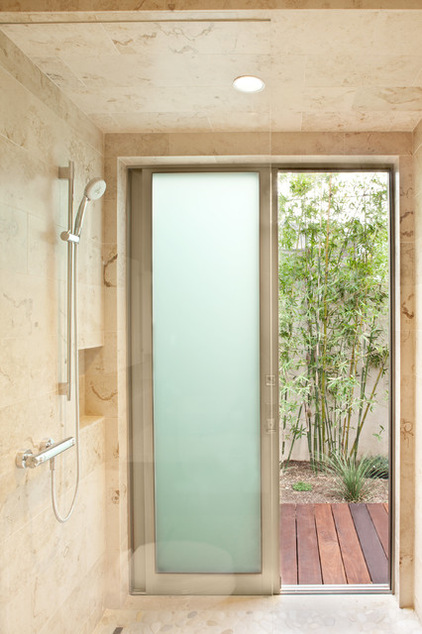  Luxury small bathroom design - Sustainable Architecture Design of a Luxury House in California