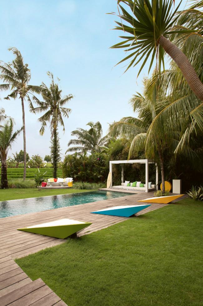 Outdoor pool and lounge areas - Tropical Home Interior Design of a House in Bali