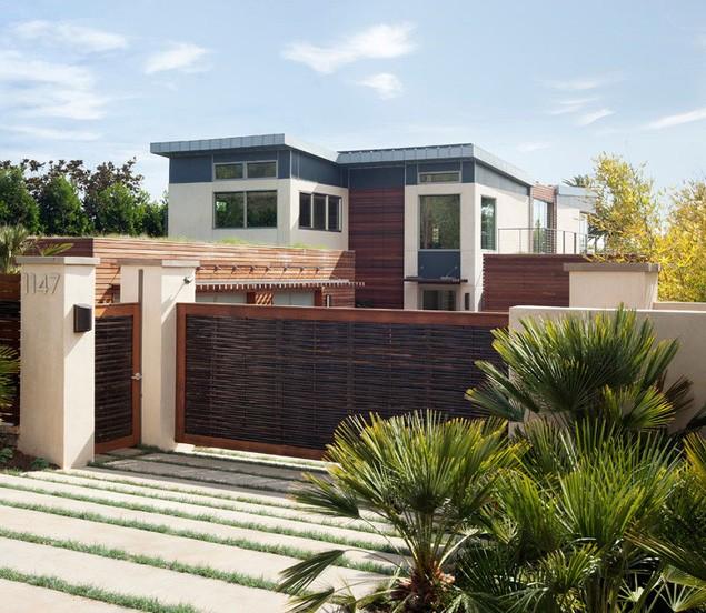 Sustainable Architecture Design of a Luxury House in California