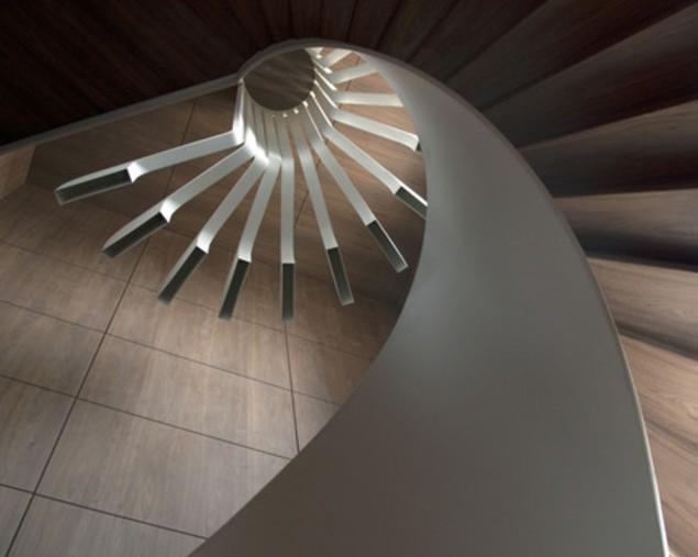 Stylish Spiral Residence Staircase by .PSLA