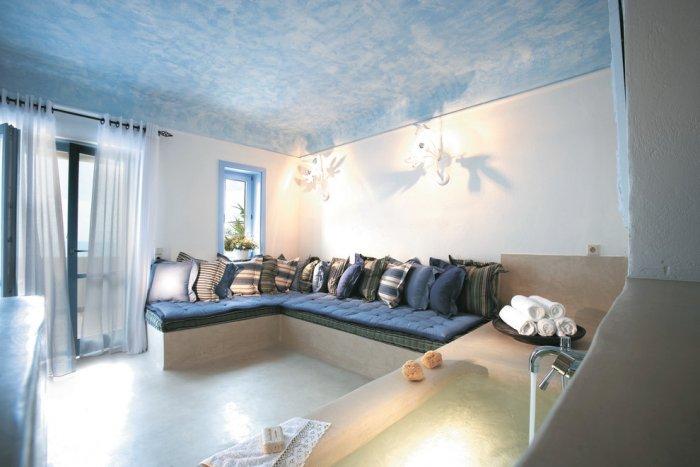 Lounge area in the cozy bathroom - The Paradise Seaside Mediterranean Villa in Mykonos, Greece