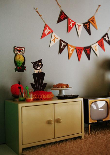 Mid-century modern Halloween home decor - 36 Ideas for Your Home