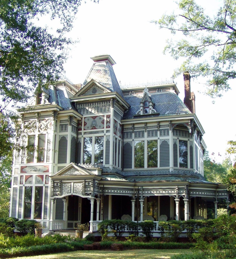 Stick Eastla Victorian house style - 6 Types with Examples