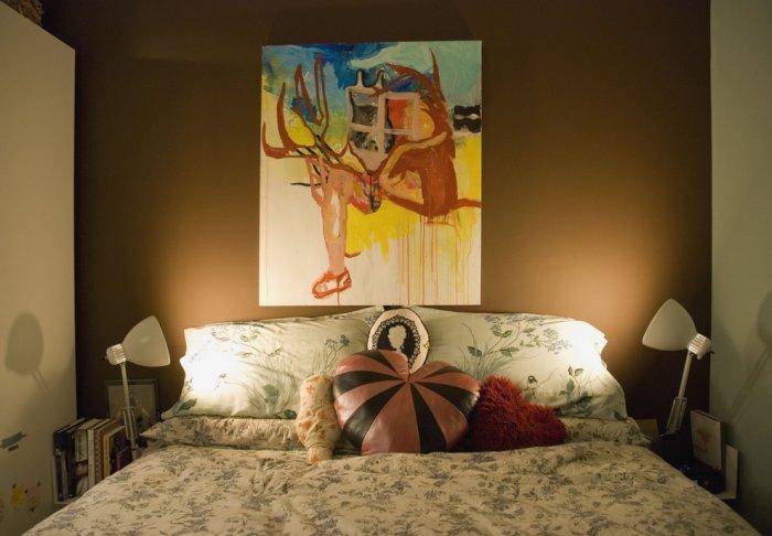 Eclectic bedroom with colorful wall artwork - Loft in Vancouver with Vintage and Classic Touch