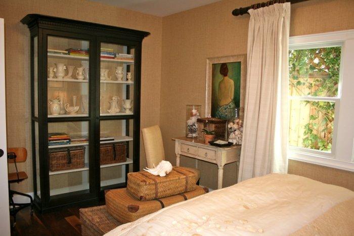 Pleasing guest bedroom interior in pastel tones - Beach Family House in Corona Del Mar, CA
