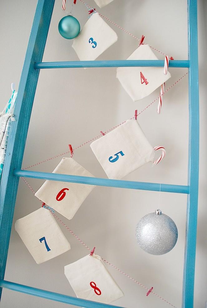 Advent calendar ladder-1-30 Easy and Simple DIY Christmas Decoration Ideas