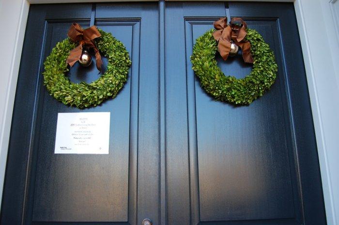 Green door wreaths with silver balls - 10 Simple and Elegant Christmas Decorating Ideas