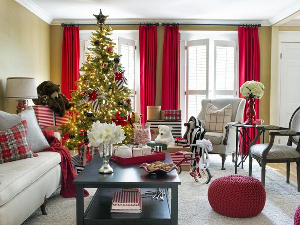 Christmas living room - Stylish Home Decoration Ideas in opposite colors