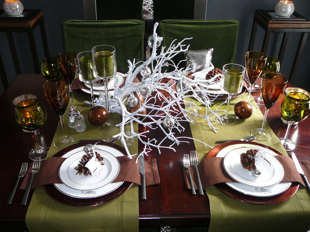 Holiday tablescape inspired by nature- 30 Easy and Simple DIY Christmas Decoration Ideas