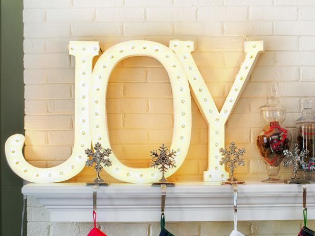  Illuminated Christmas letters made from cardboard - Stylish Home Decoration Ideas in opposite colors