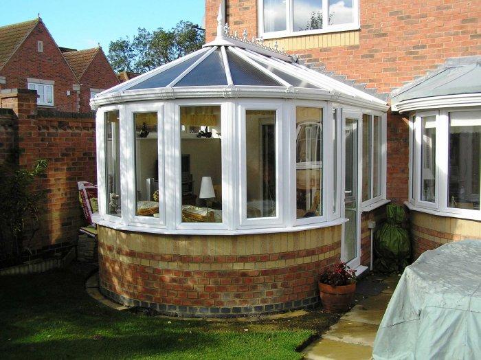 Beautiful sunny rounded home conservatory - Benefits of your bespoke conservatory