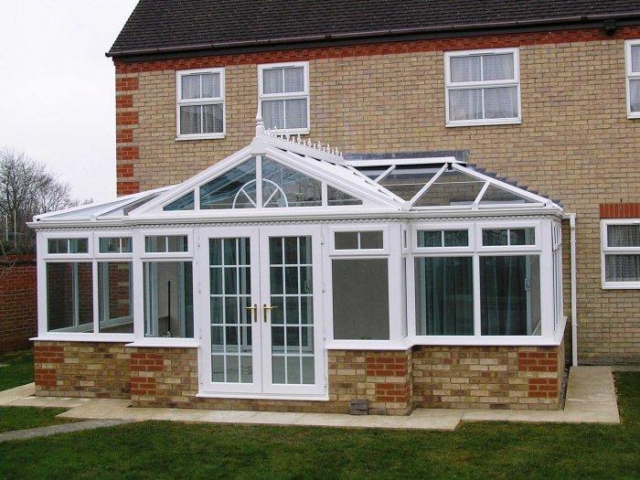 Home observtory – a look from outside - Benefits of your bespoke conservatory