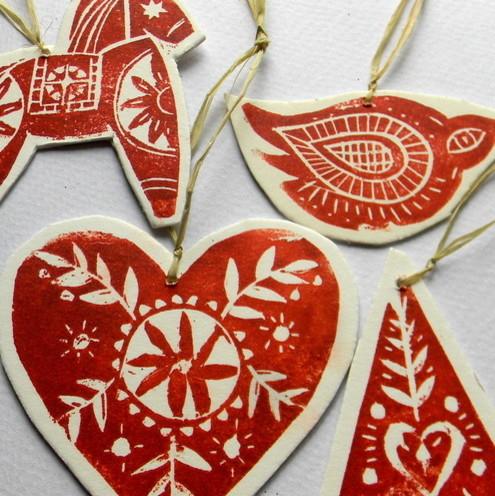 Lino print tree decorations - Lovely Decorating Ideas with Scandinavian Touch