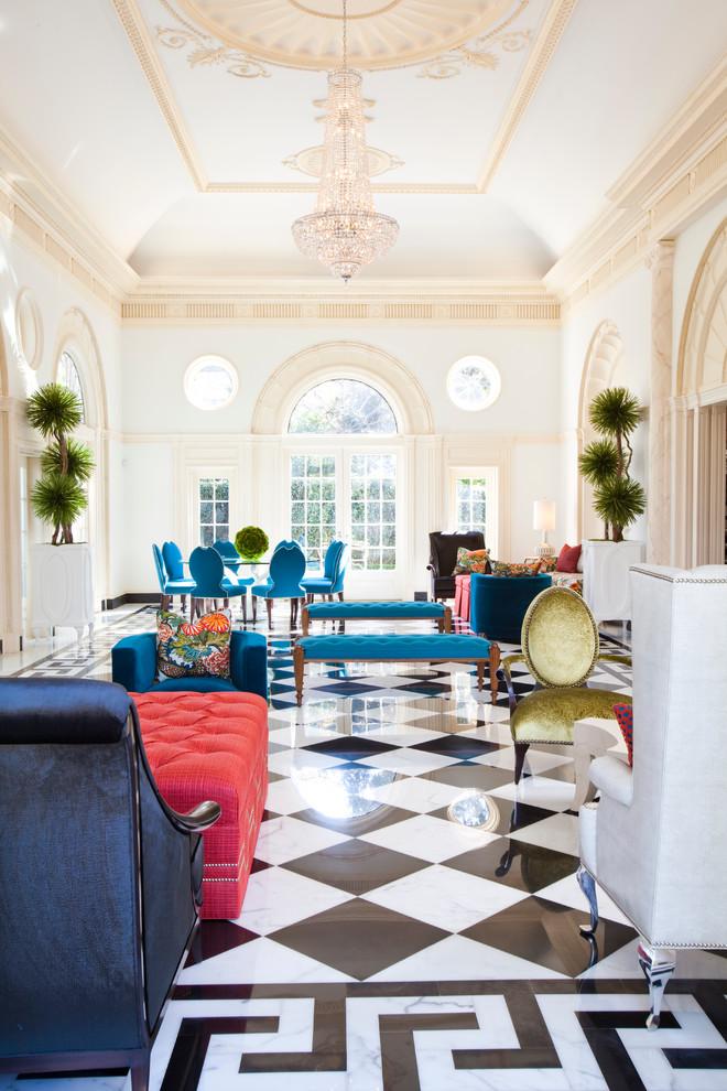 Luxury pool pavilion with elegant classic interior design - Refined Mansion in Houston
