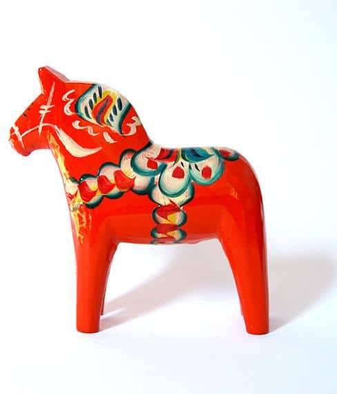 Traditional Swedish red Dala horse - Lovely Decorating Ideas with Scandinavian Touch