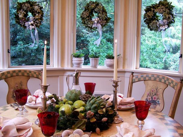 24 Dazzling Table Settings for a Sparkling Christmas Eve  Founterior