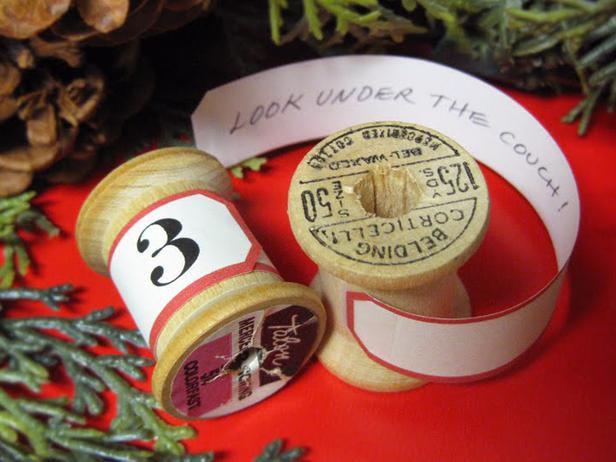Christmas advent calendar made of vintage thread spools - 14 Charming Decoration Ideas for Cozy Homes