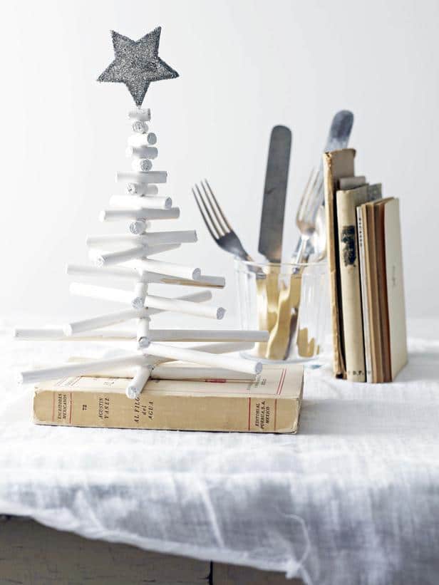 Modern Tabletop Tree -36 Eye-Catching Ideas for a Holiday Table