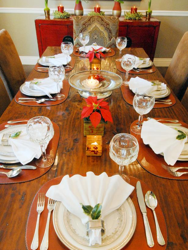 24 Dazzling Table Settings for a Sparkling Christmas Eve  Founterior