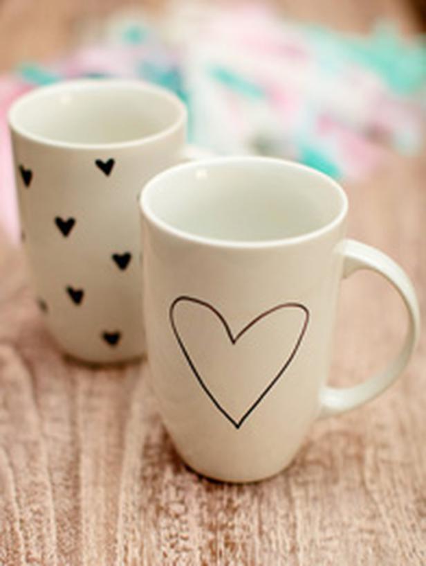 Hand-Drawn Coffee Mugs -Easy DIY Valentine's Day Crafts for Home Decoration