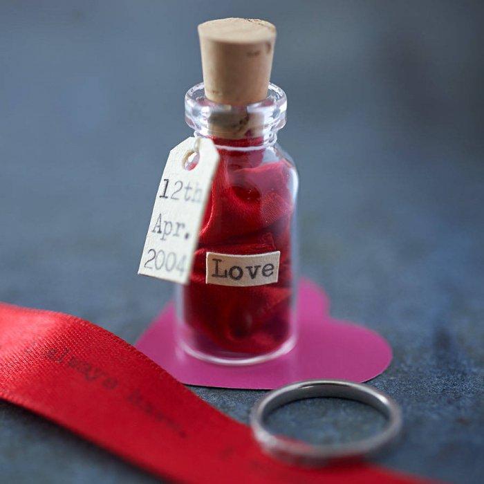 Love Message In A Bottle- 10 unique and lovely Valentine's Day gift ideas