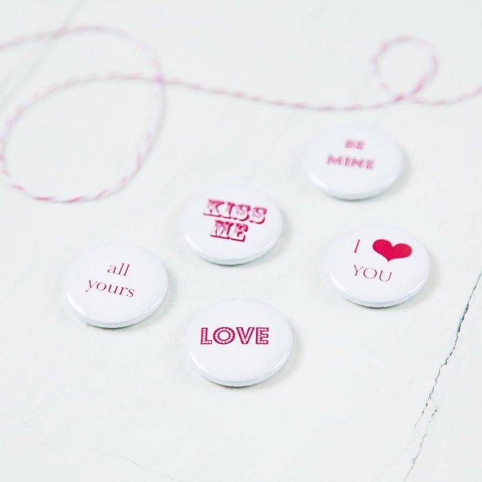 Pack Of Five Valentine's Day Badges-10 beautiful and lovely gift ideas for February 14th