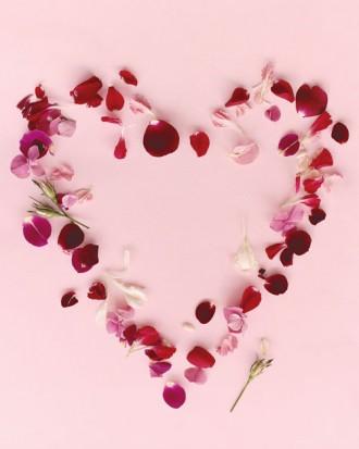Scattering Petals for Your Valentine -34 Fresh Valentine's Day Crafts for a Memorable Day