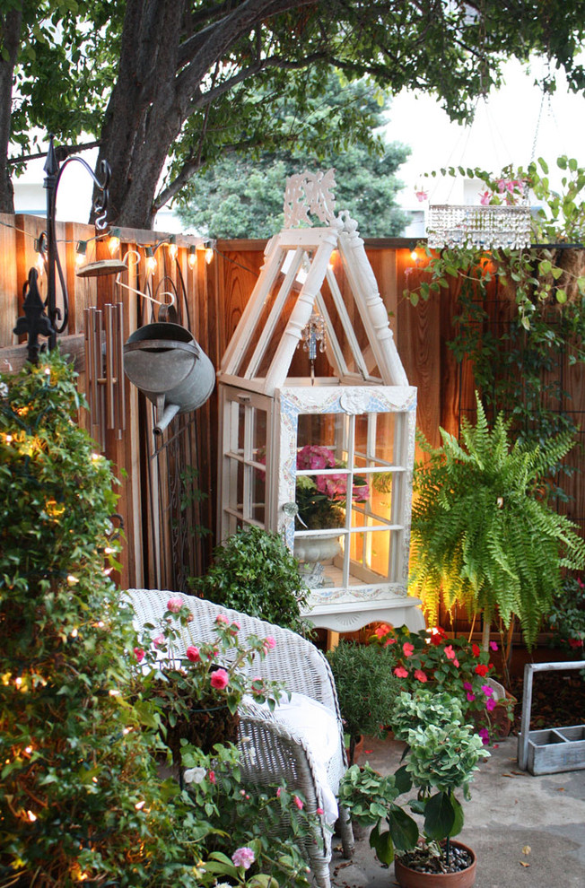 Beautiful garden decoration - Valentine's Day Ideas and Inspiration