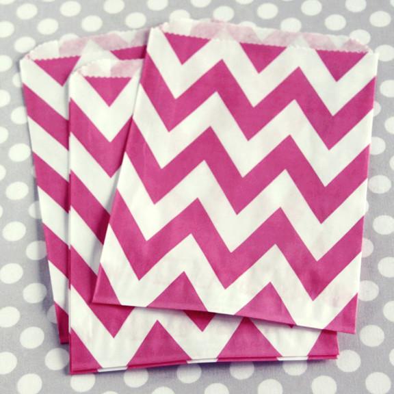 Pink Chevy Chic Treat Bags -19 Amazing Valentine's Day Home Decorating Ideas