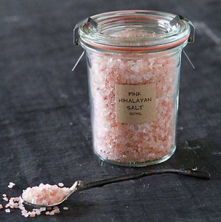 Pink Himalayan Salt- 19 Amazing Valentine's Day Home Decorating Ideas