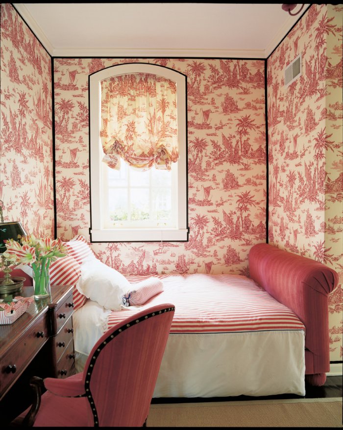 Romantic bedroom - Create an Atmosphere for Saint Valentine's Day