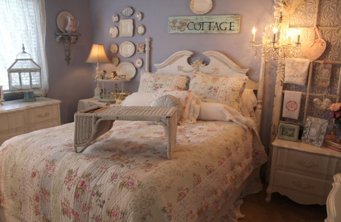 Romantic Bedroom Setting In Mild Hues Founterior