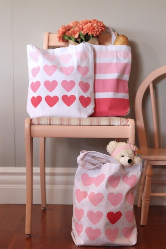 sweet DIY - ombre painted bags-Home decoration ideas for February 14th 