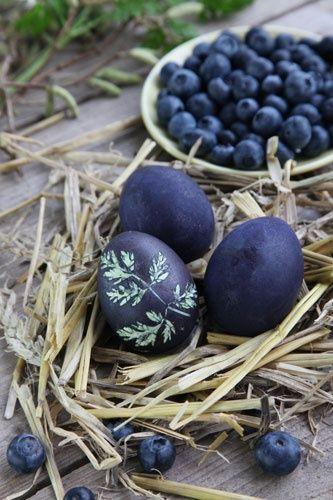 Blueberry-colored eggs– Easter Basket and Eggs Ideas for Decorations in Many Colors