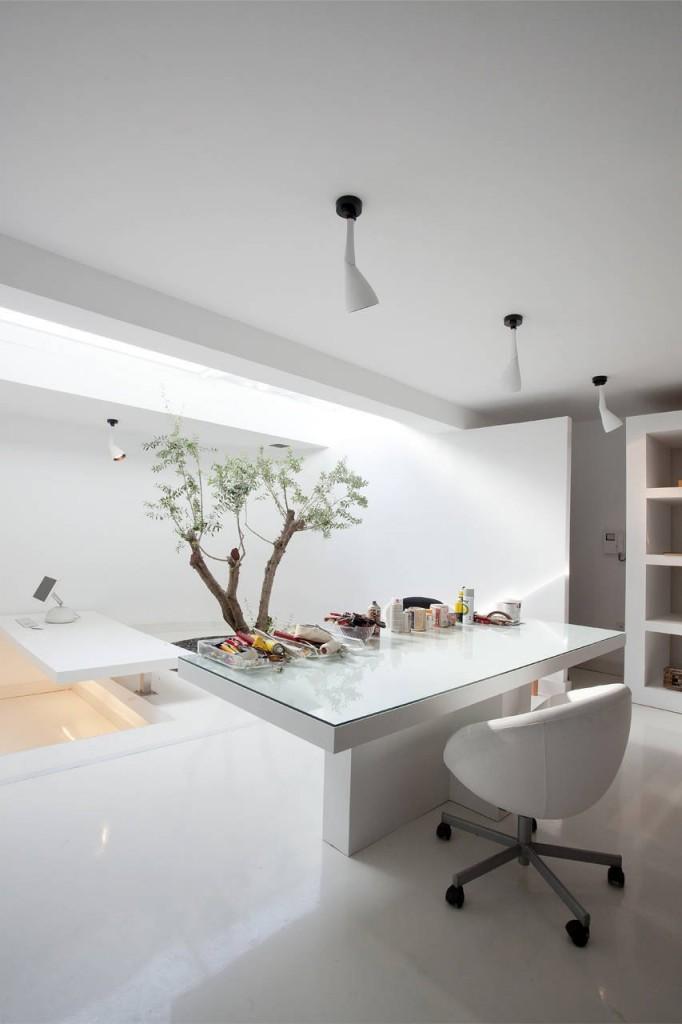 Luxury Greek Villa - white minimalist home office