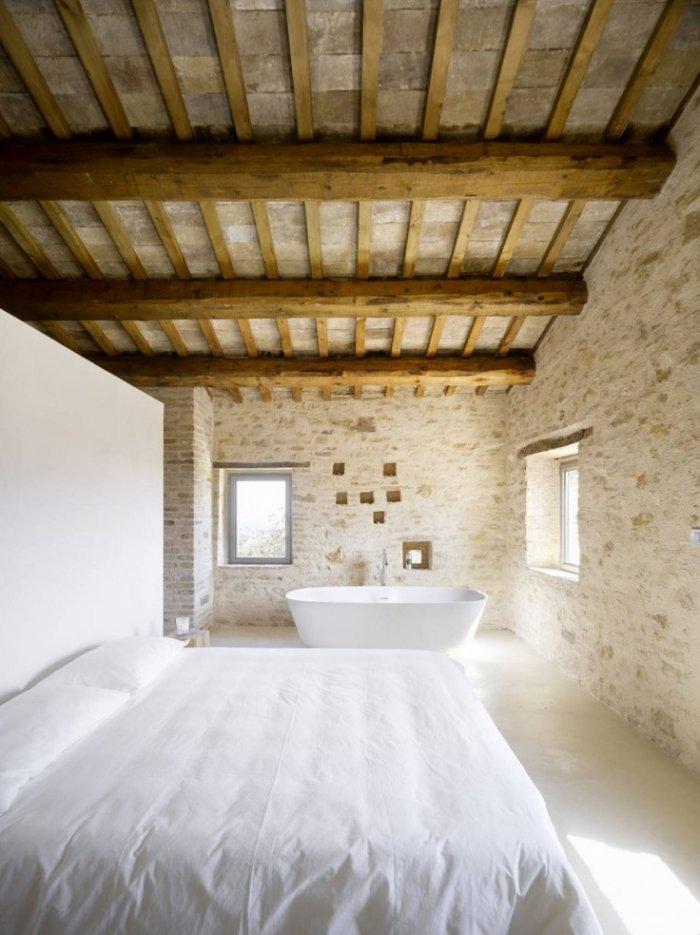 rustic bedroom with barn beams and minimalist bed-17 Stirring Minimalist Bedroom Interior Design Images