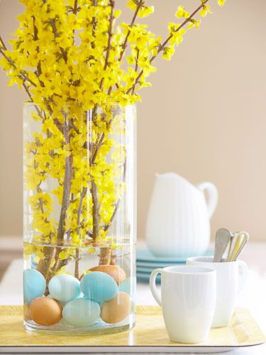 Amazing Easter Floral Arrangements in yellow-home decorations with impressive holiday ideas