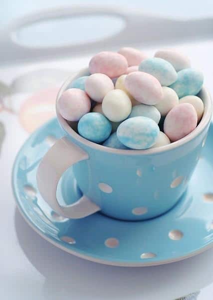 Blue themed tea cup with eggs