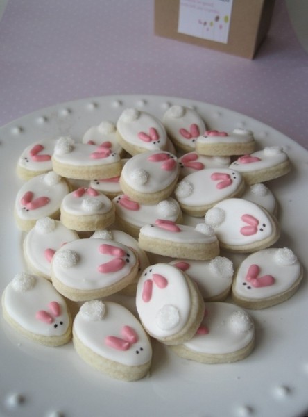 CUTE Easter Bunny Mini Cookies-Creative collection of Holiday home decorating ideas