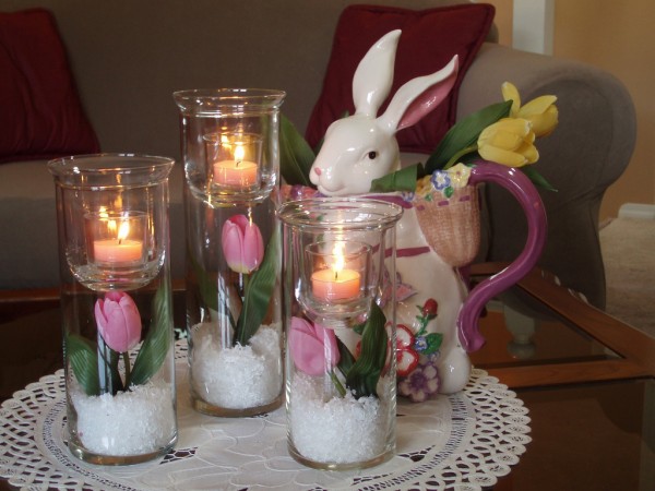 Creative way to turn glass huricanes in candleholders-Creative collection of Holiday home decorating ideas